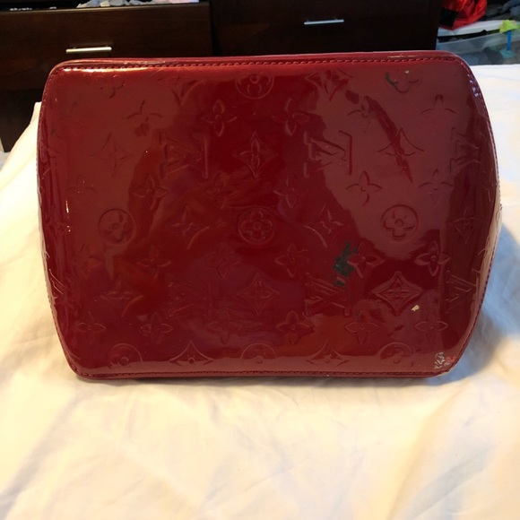 SOLD*****Louis Vuitton Bellevue Vernis Pm Handbag - Picture 4 of 6